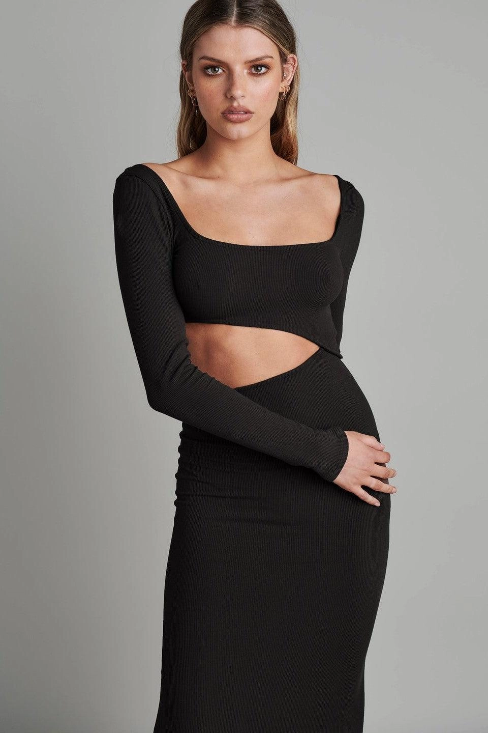 Angel Maxi Dress - Black Elegant Waist Design