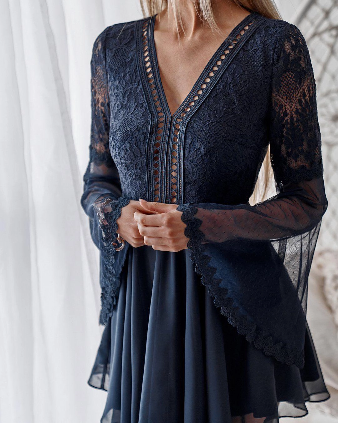 Bethany Dress - Navy (Final Sale) Artistic Flair