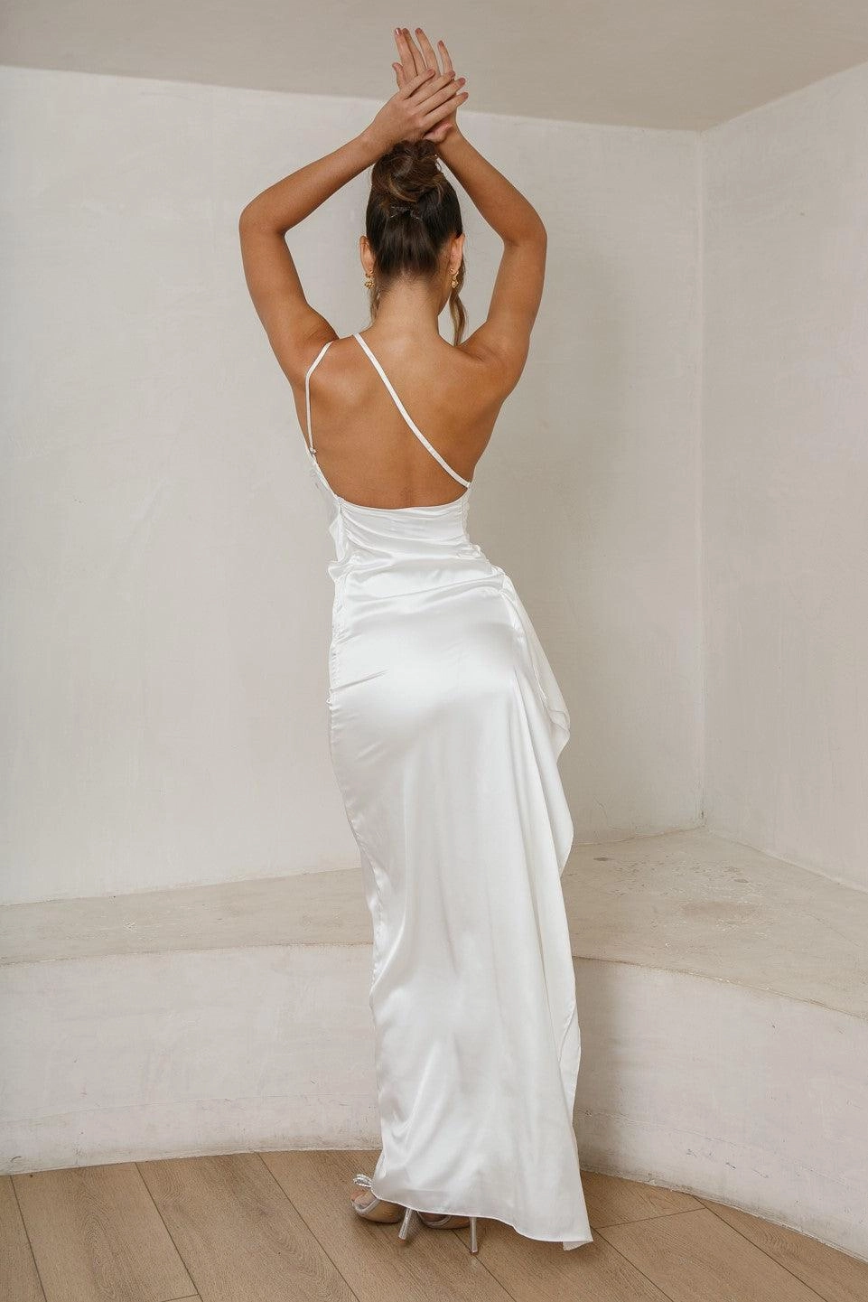 Feminine flowing piece Addison Gown - Ivory