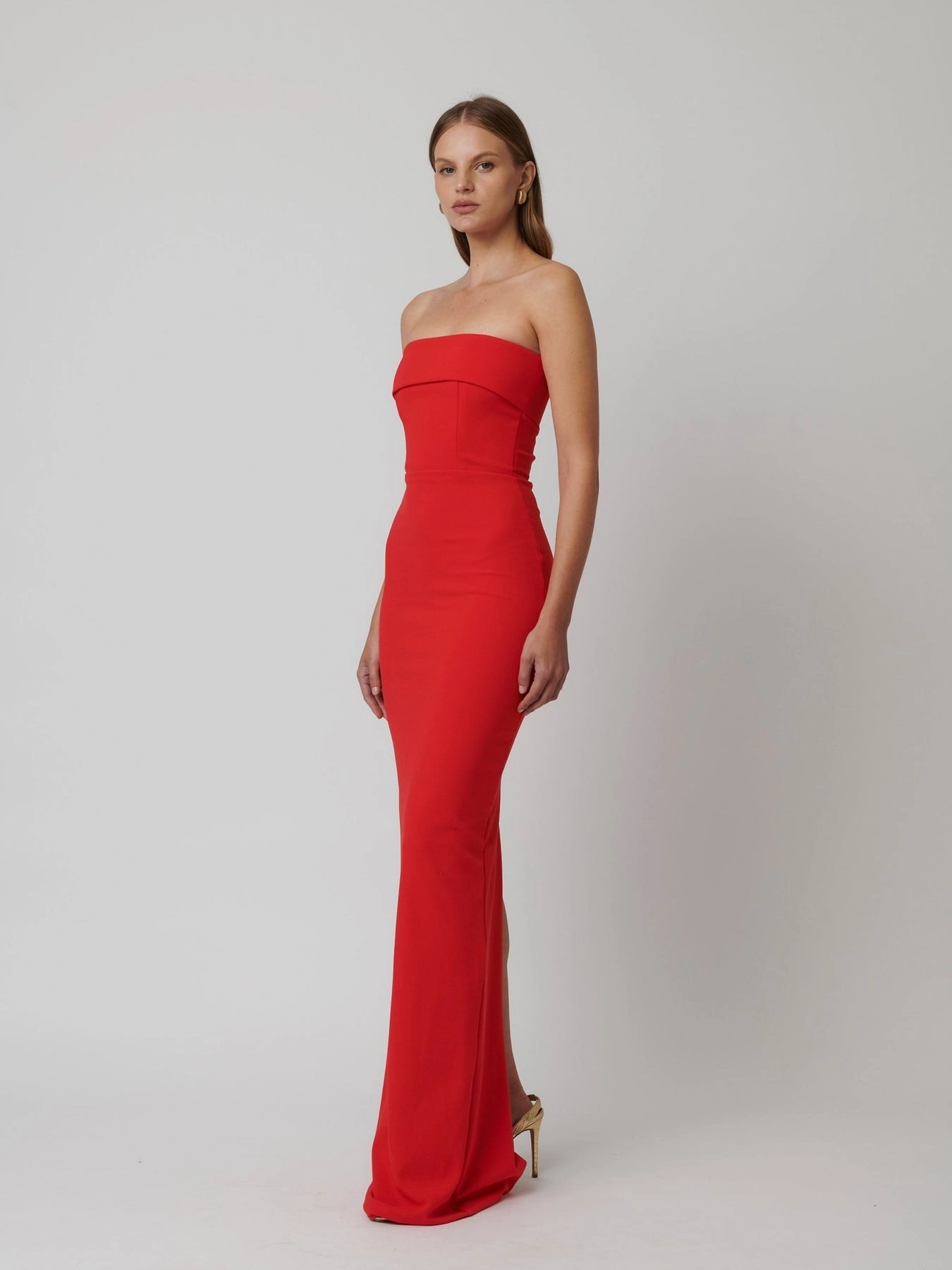 Relax Cut Monroe Gown - Cherry Red