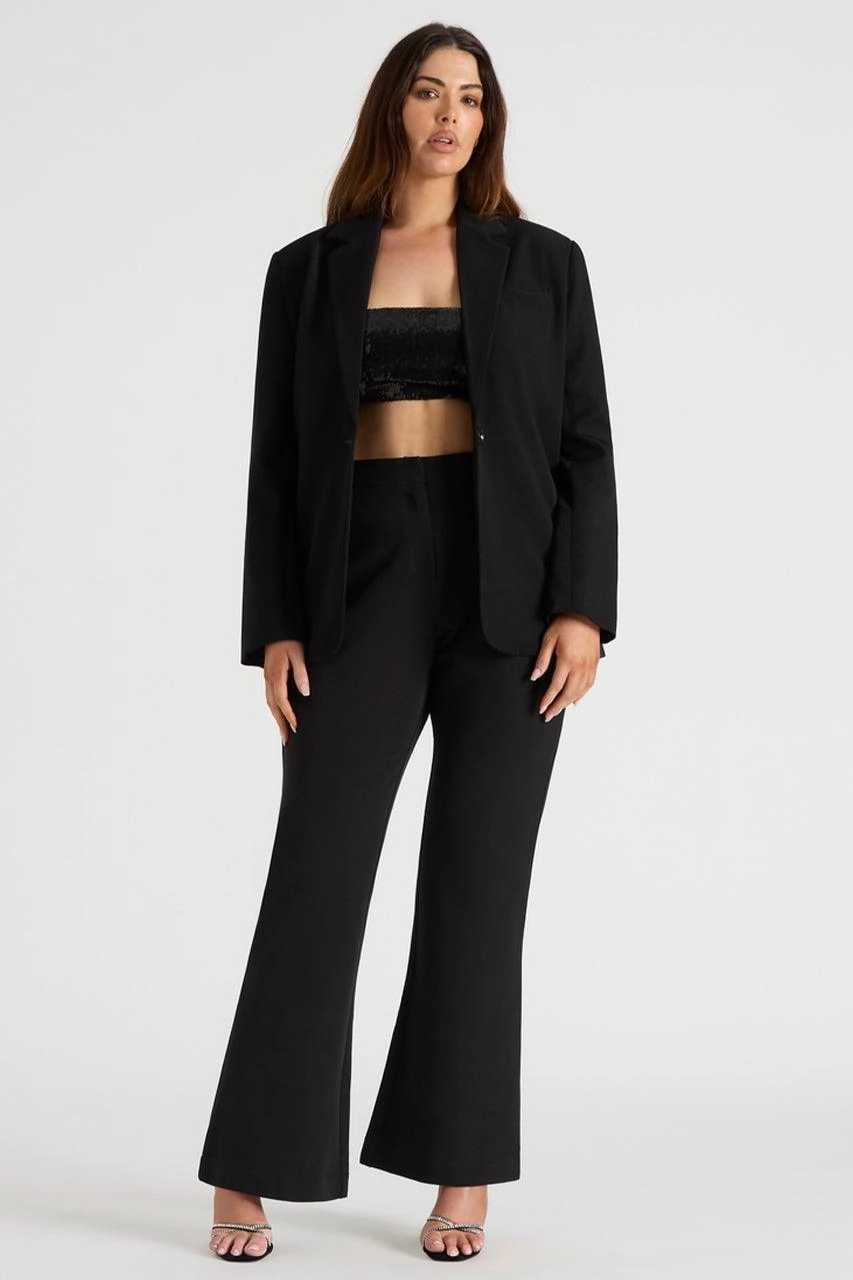 The Oversized Blazer - Black Effortless Layering Knit Warm