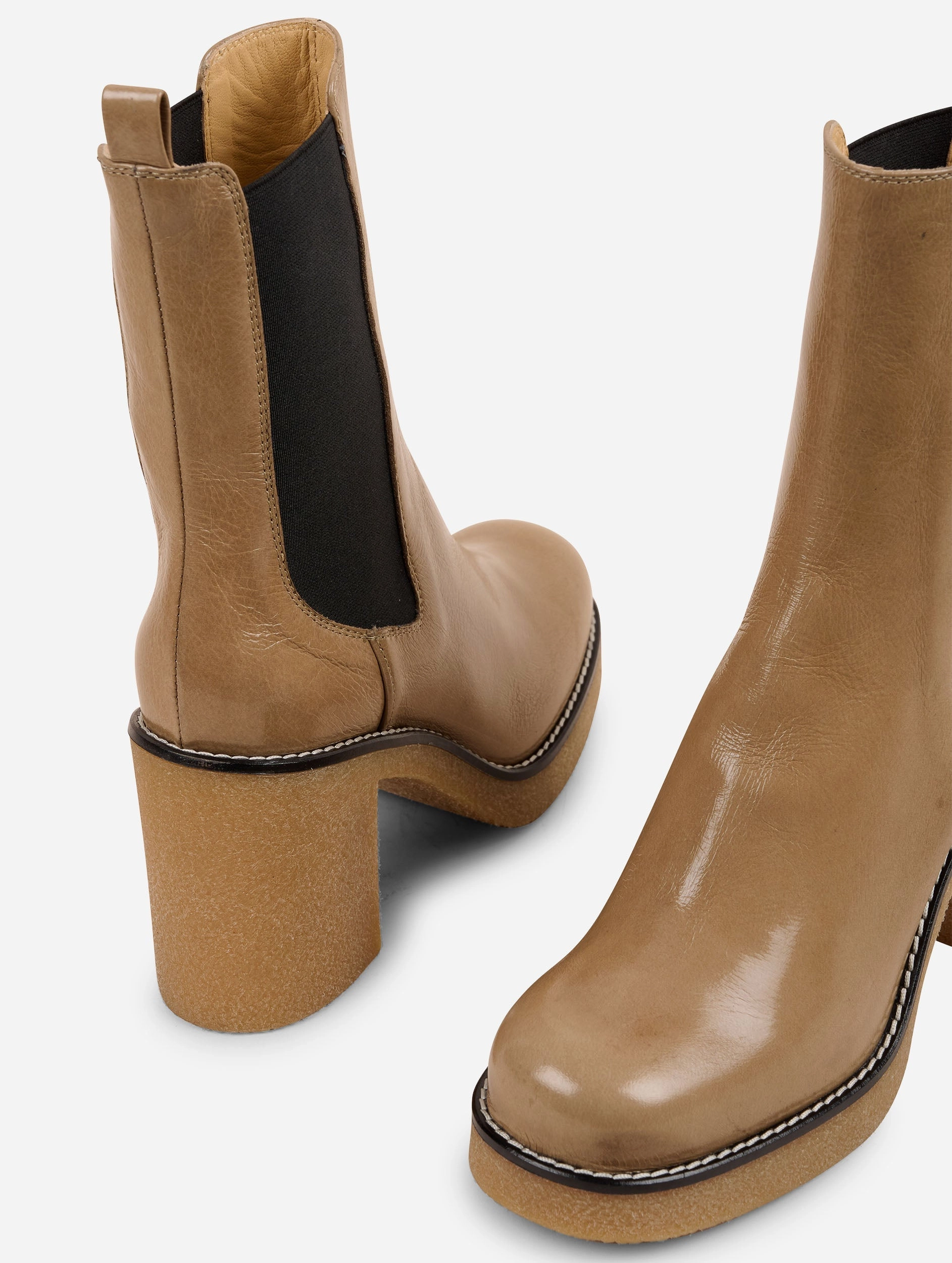 Boots ??lastiqu??s en cuir verni beige Traction Grip