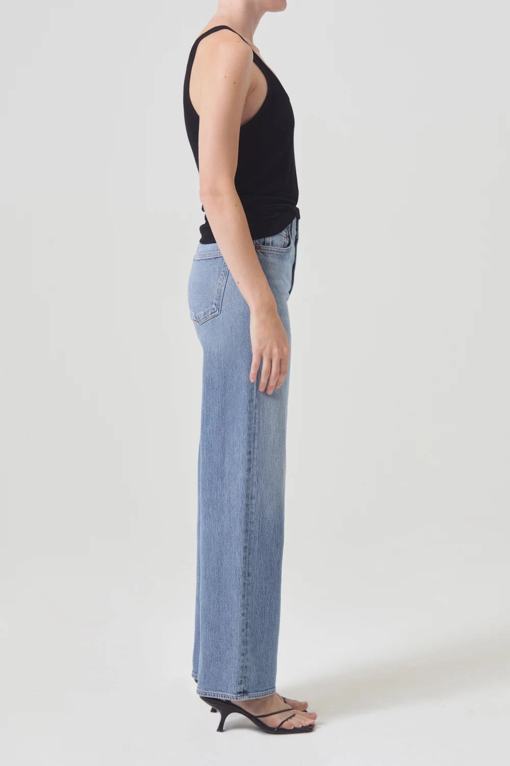Harper Straight Jean Basic Outfit Core Look