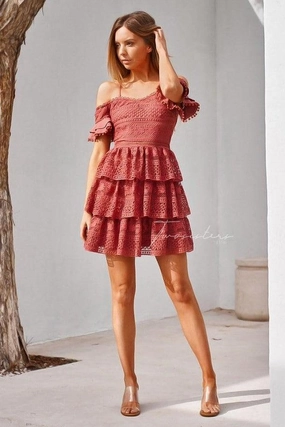 Melinda Dress - Mauve Glamorous look