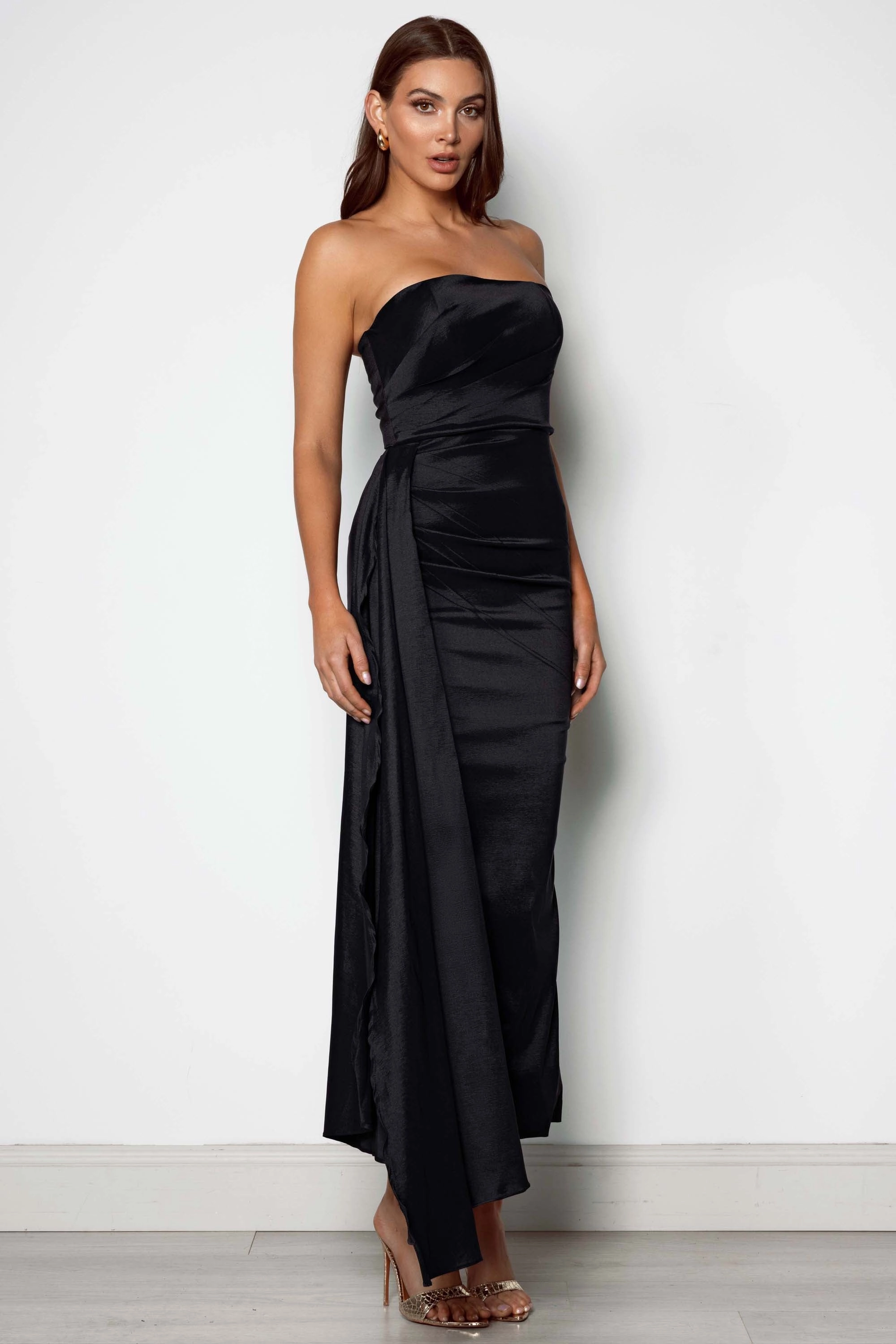 Modern Silhouette Paulina Dress - Black