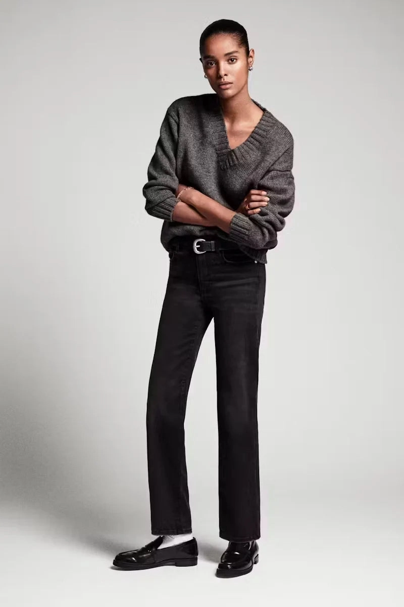 Casual Staple Le Sleek Straight