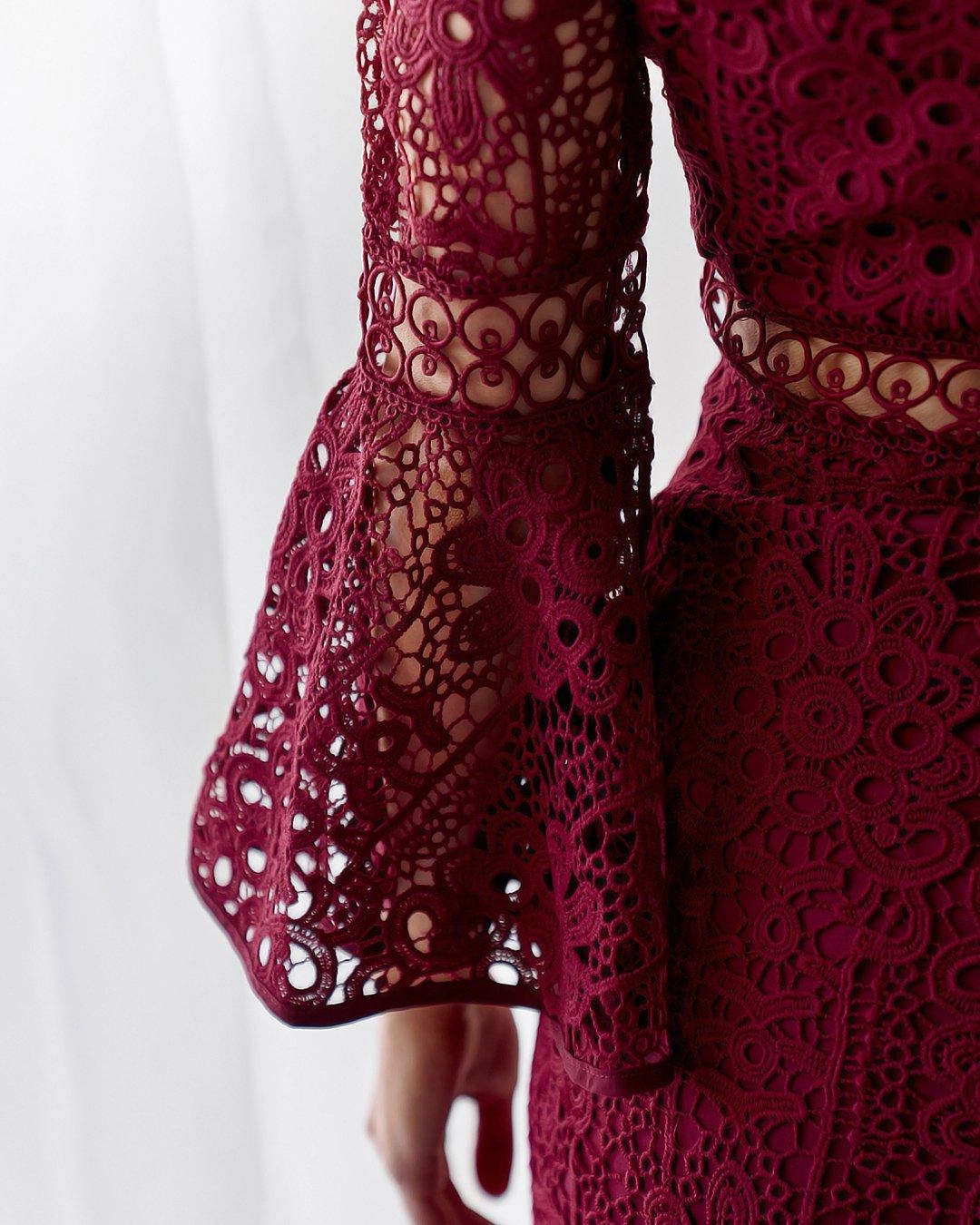 Back-Pocket Balanced Fit Elysian Dress - Wine