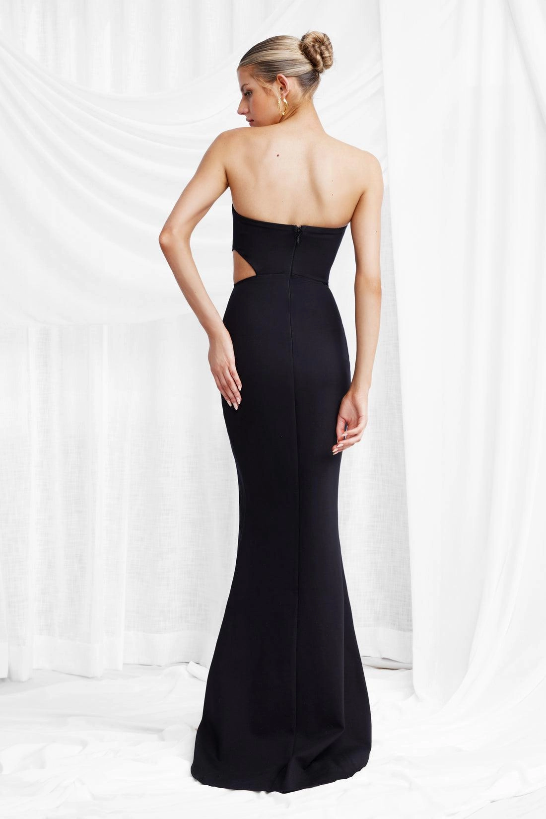 Comfortable Fashion Influencer-Style Serafina Dress - Black