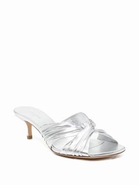 Flexible Design Antonia Kitten Heel in Silver