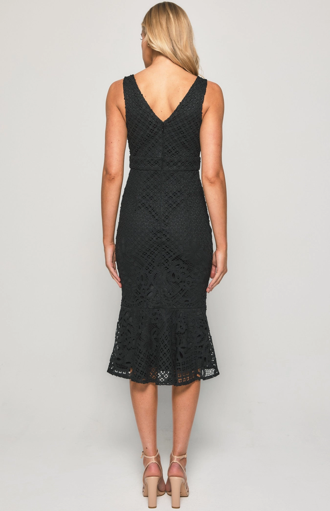 Verena Midi Dress - Black Sophisticated Waist Breathable Design
