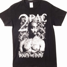 VINTAGE 2PAC TUPAC TEE SHIRT 1990s SIZE SMALL Slim Fit Design Informal charm