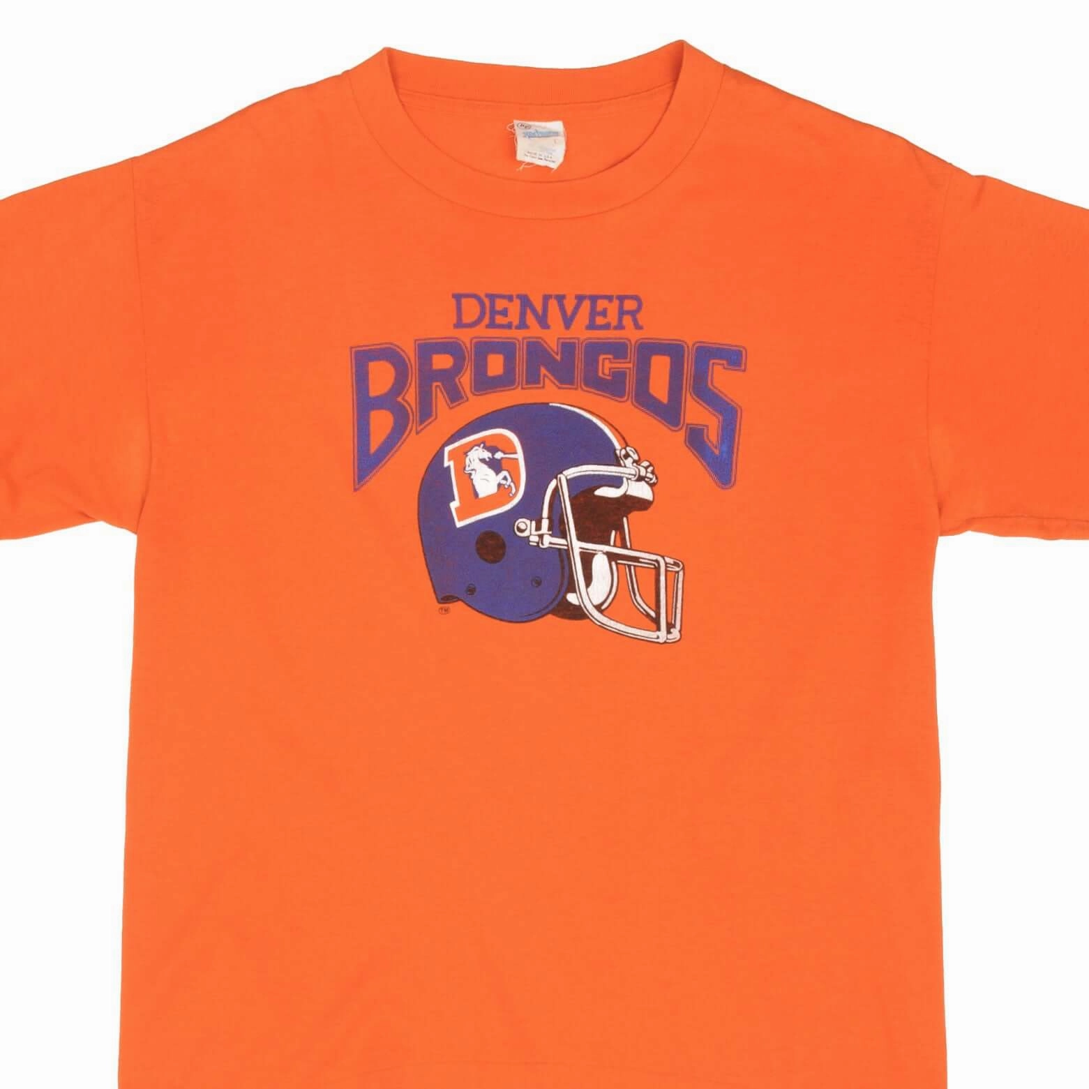 Ribbed Collar Trim VINTAGE NFL DENVER BRONCOS TEE SHIRT EARLY 1980S SIZE MEDIUM MADE IN USA